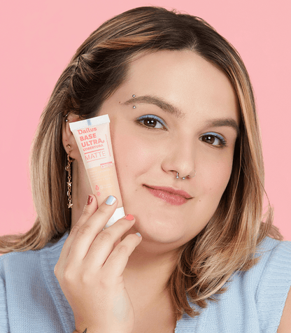 Base Líquida Ultra Cobertura -  D4 Claro